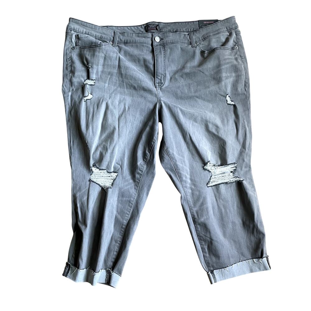 NWT Torrid crop boyfriend gray jeans ripped super‎ soft woman's size 28 mid rise